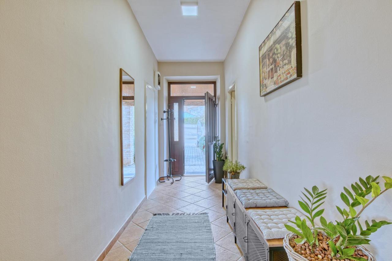 House Dragan 1980 Villa Pula Exterior photo